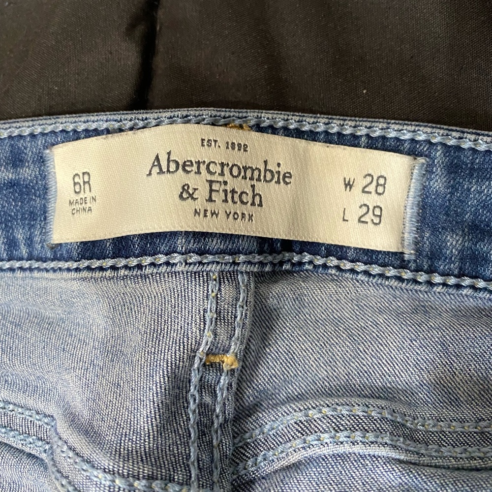 Jeans - Picture 2 of 2
